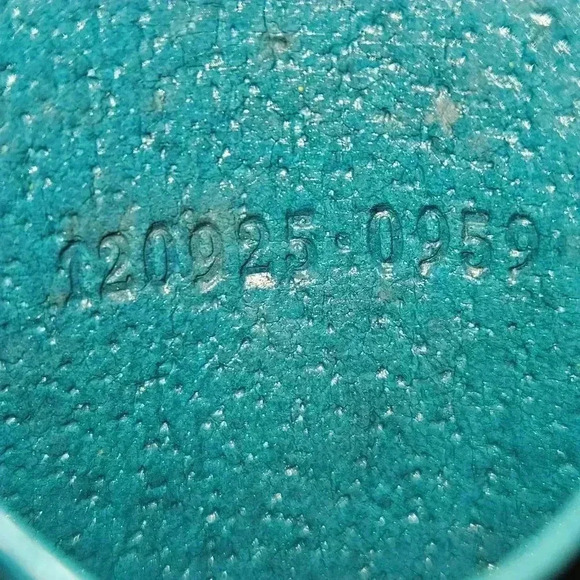 Gucci Canvas Monogram Studded leather  6 Key Holder case - Picture 3 of 15